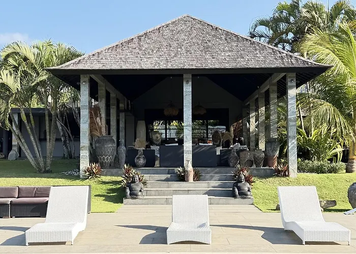 Villa Life Is One *