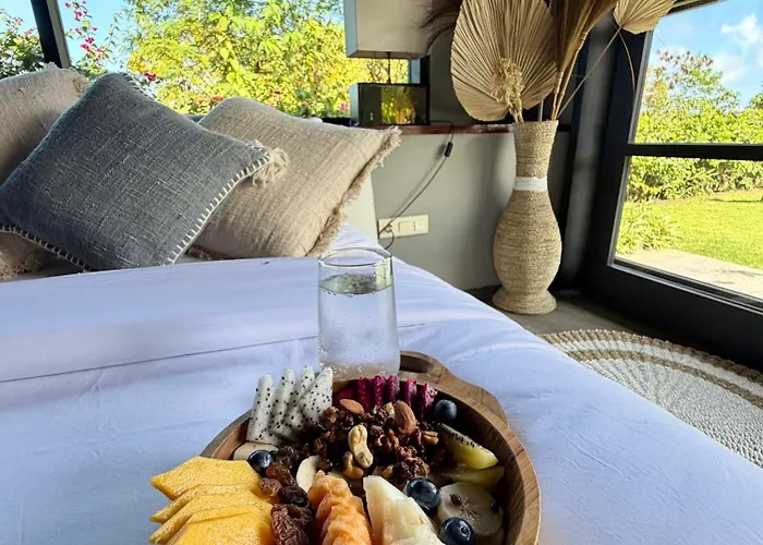 Villa Life Is One